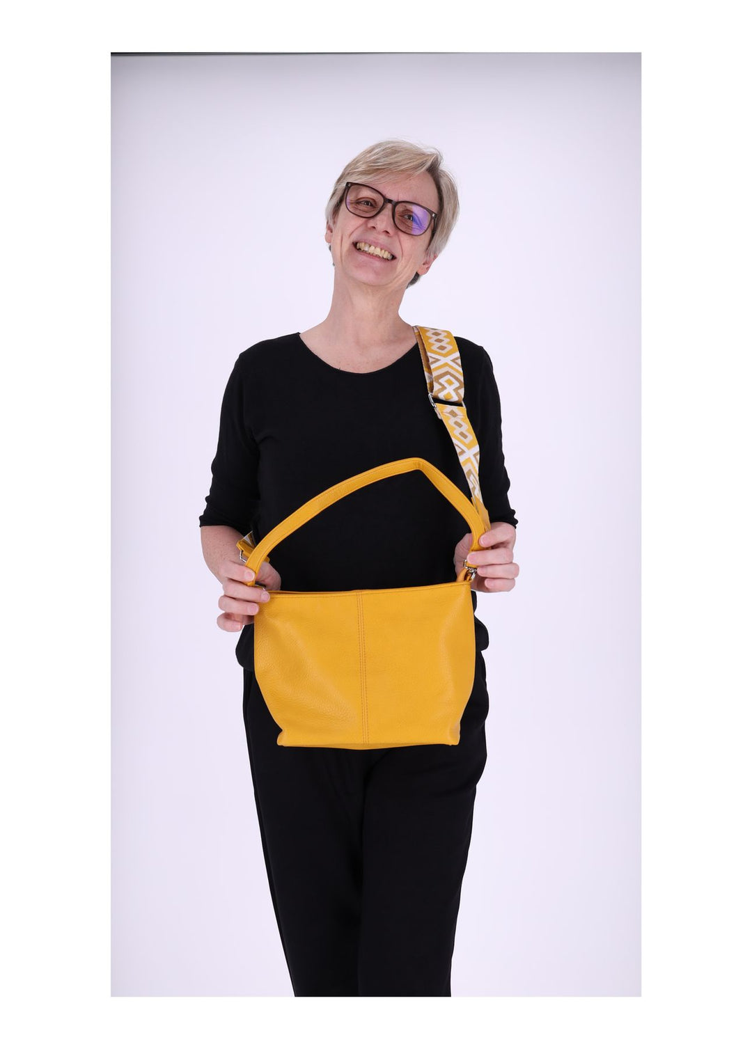 Umhängetasche mit zwei Trageriemen