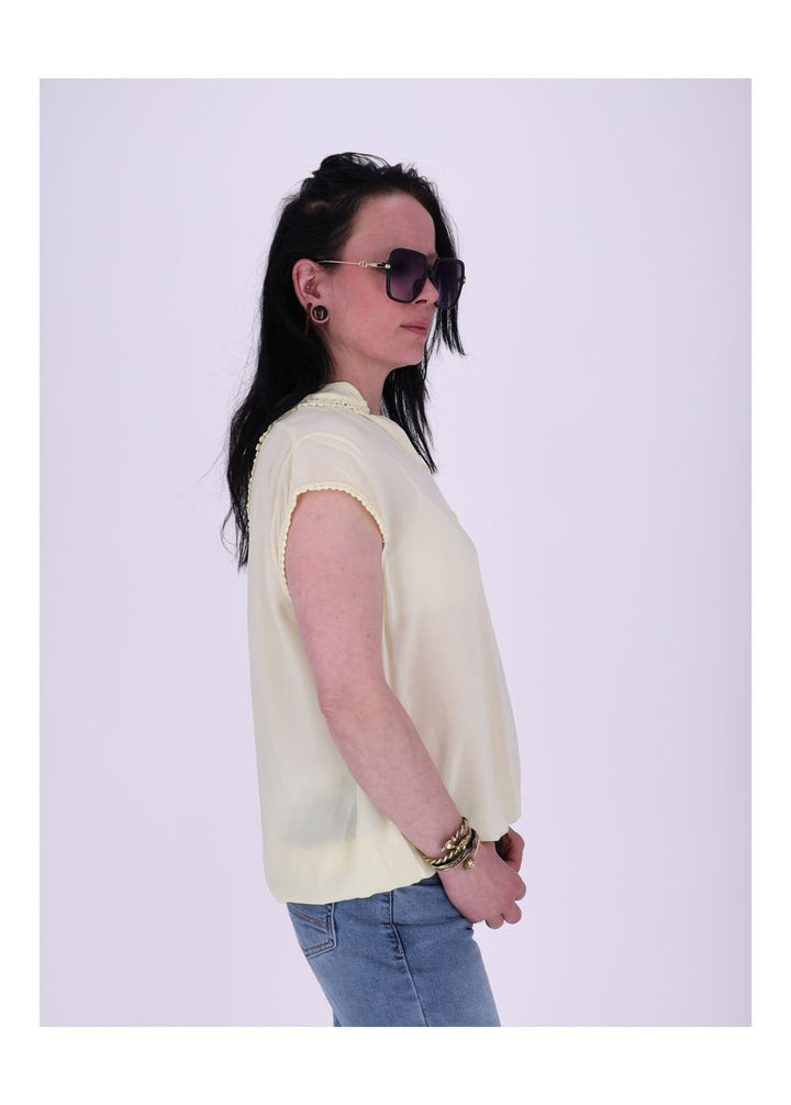 T-Shirt Damen Spitzeneinsatz im Rücken