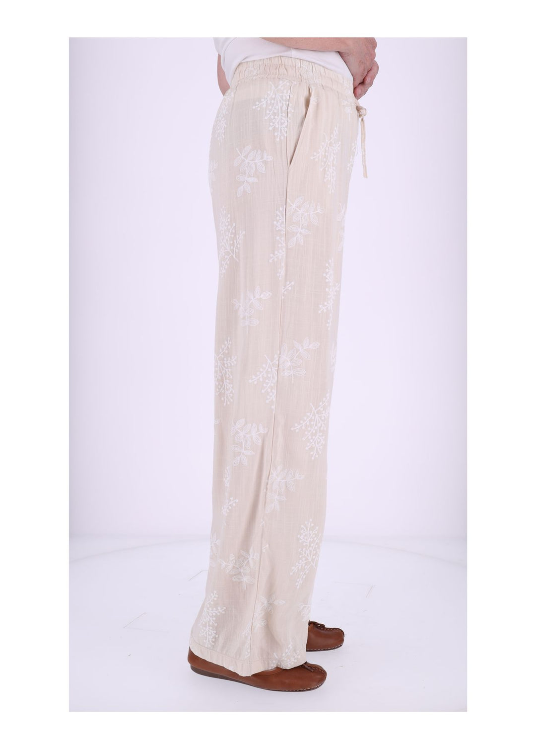 Damen Schlupfhose mit Flockprint – Beige