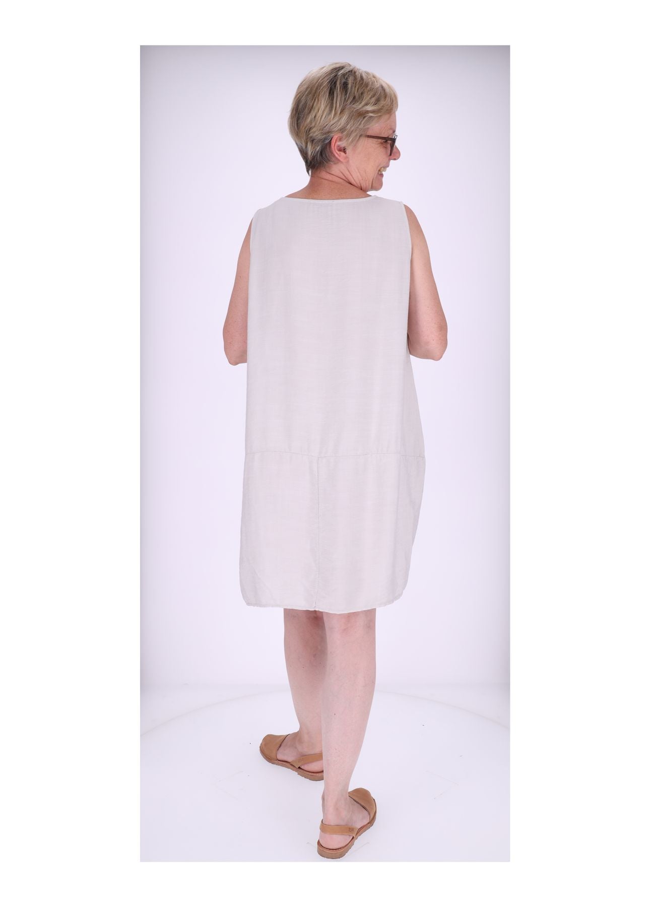 Kleid breite Träger Taschen