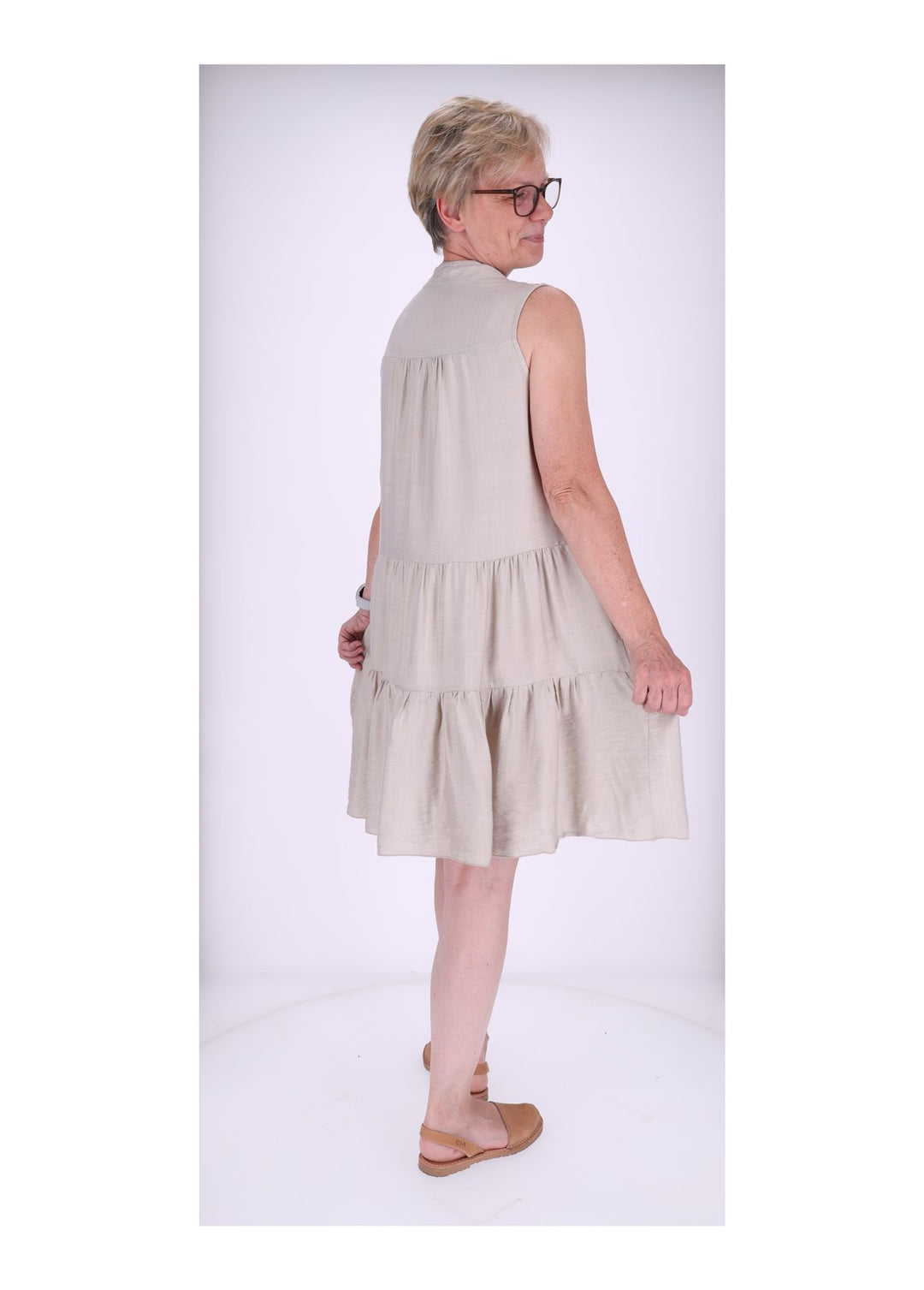 Stufenkleid V-Ausschnitt