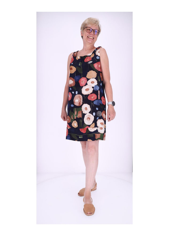 Kleid breite Träger AOP Blüten