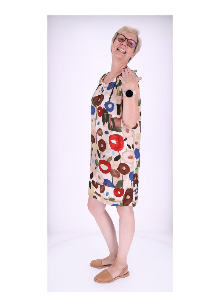 Kleid breite Träger AOP Blüten