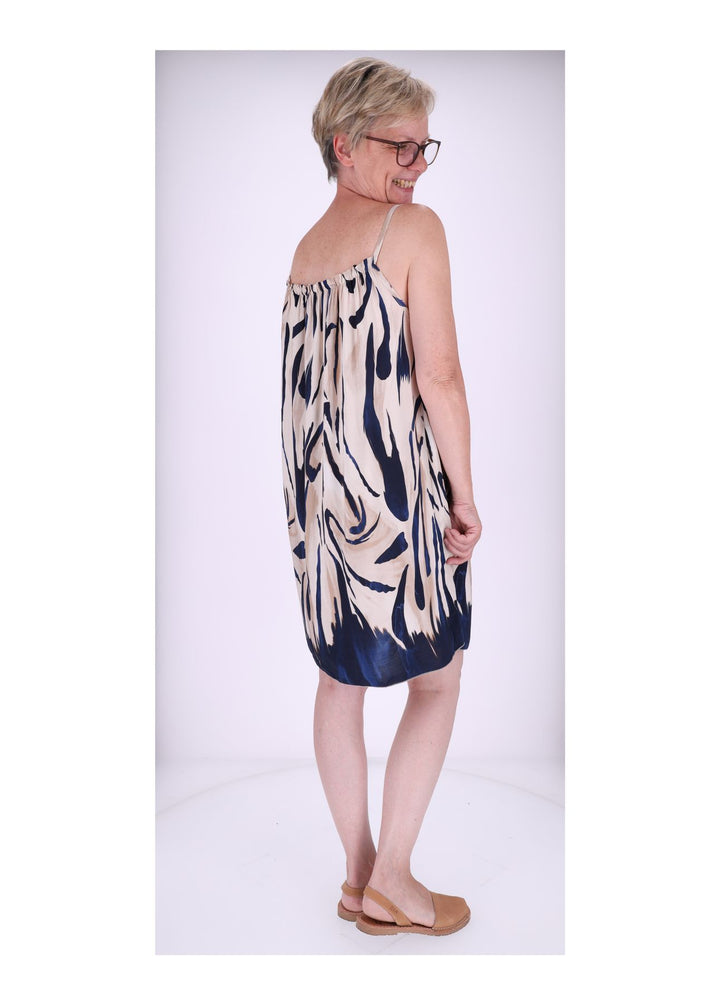 Kleid schmale Träger AOP grafisch