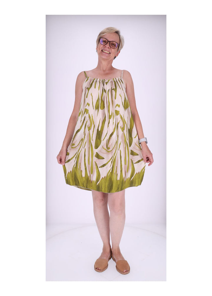 Kleid schmale Träger AOP grafisch