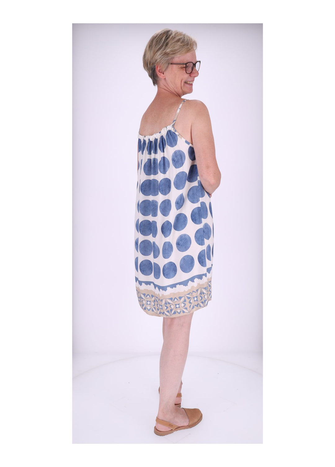 Kleid schmale Träger AOP Kreise