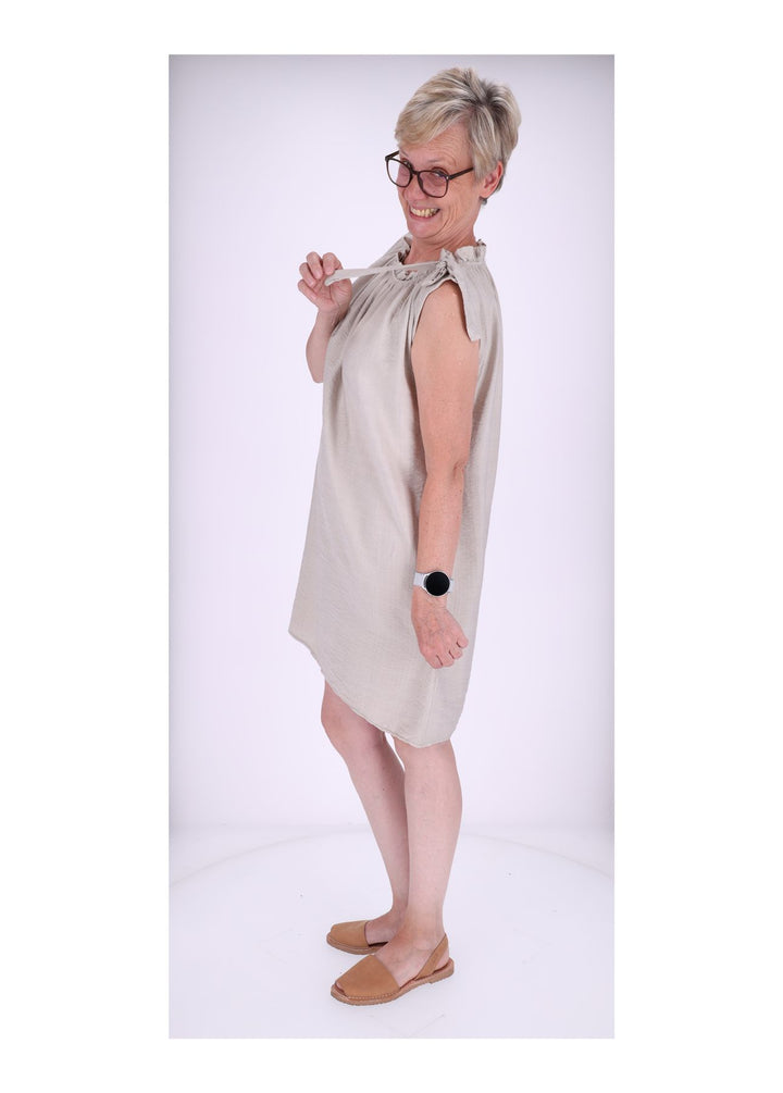 Trägerkleid Raffung am Kragen