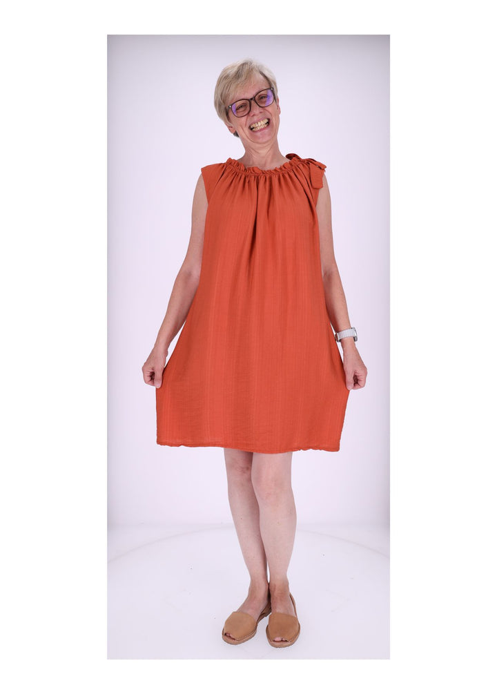 Trägerkleid Raffung am Kragen