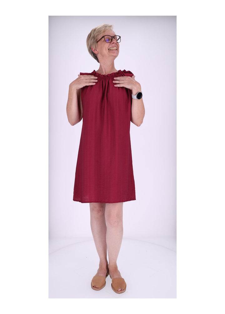 Trägerkleid Raffung am Kragen