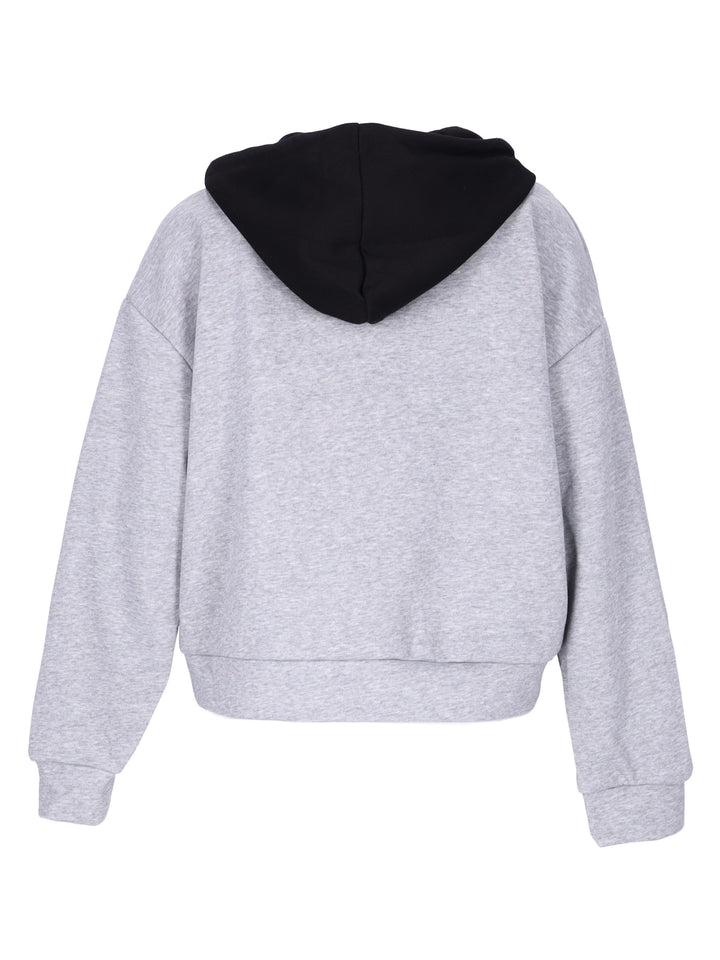 Set-Rock und Sweatjacke