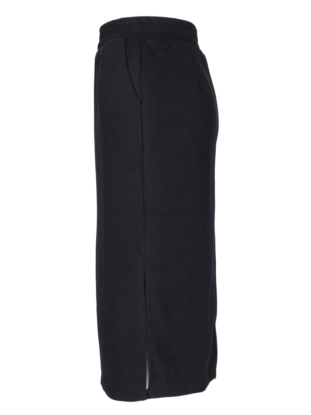 Set-Rock und Sweatjacke