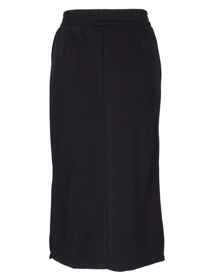 Set-Rock und Sweatjacke