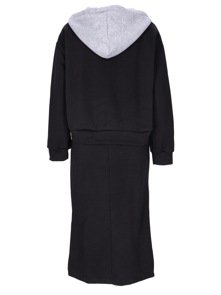 Set-Rock und Sweatjacke